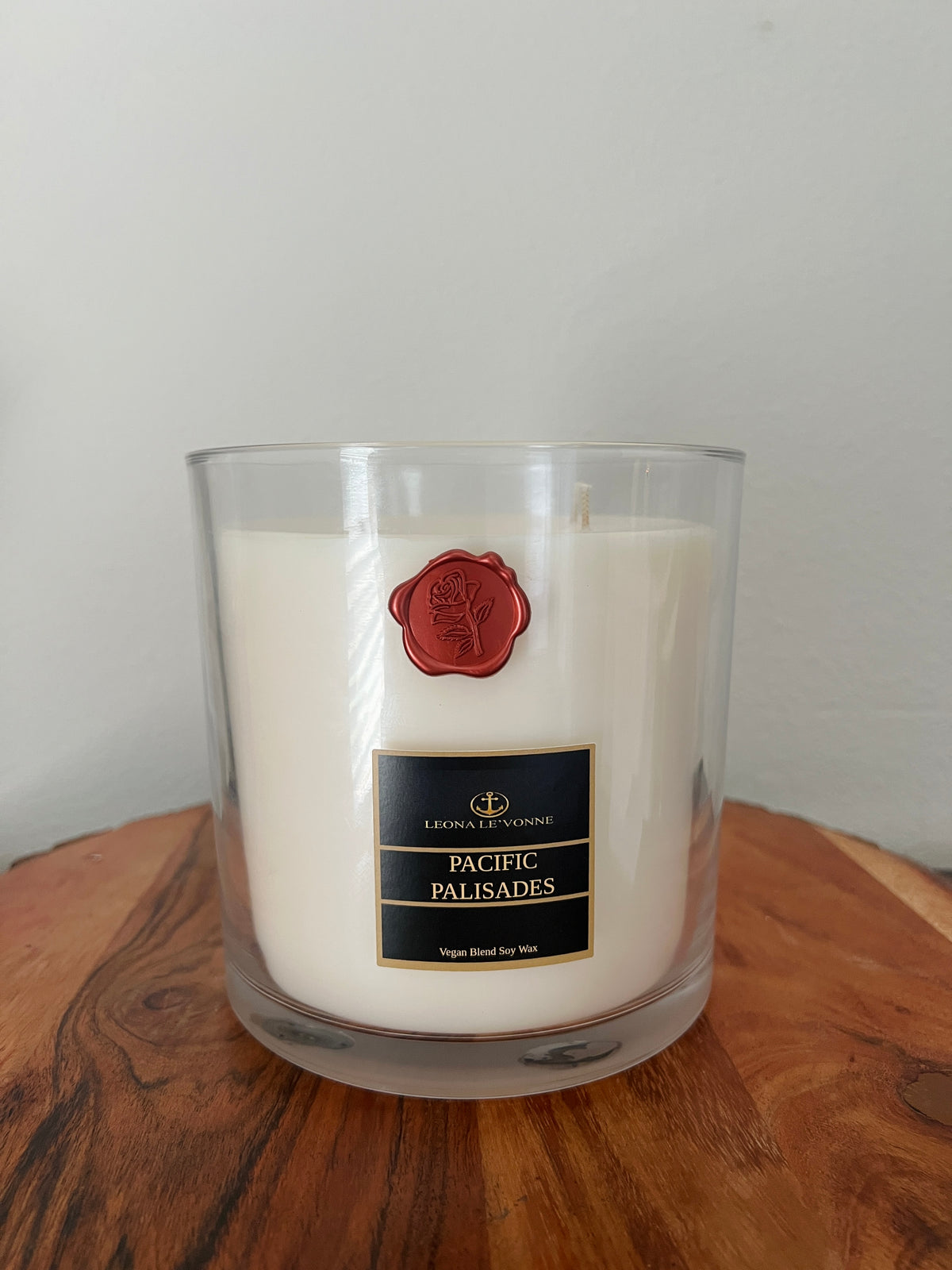 70 oz Pacific Palisades Candle
